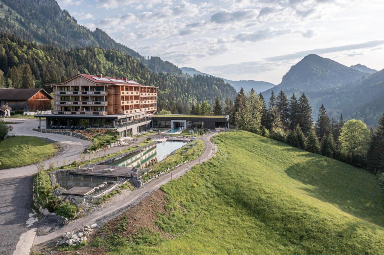 Ruhehotel & Naturresort Rehbach - Adults Only Schattwald Exterior photo