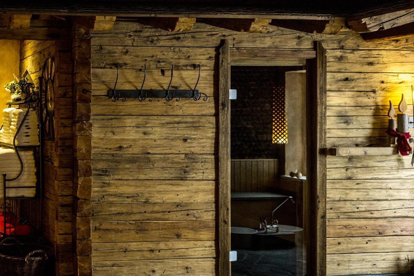Ruhehotel & Naturresort Rehbach - Adults Only Schattwald Exterior photo